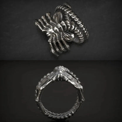 Alien Facehugger Adjustable Alloy Ring
