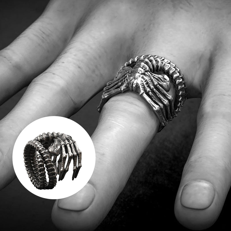 Alien Facehugger Adjustable Alloy Ring