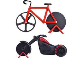 Bicycle Style Wheel Pizza Cutter with Stainless Steel Blades
