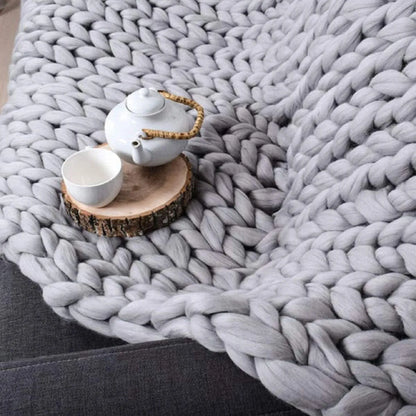 Chunky Knit Throw Blanket Soft Cozy Decorative Blanket