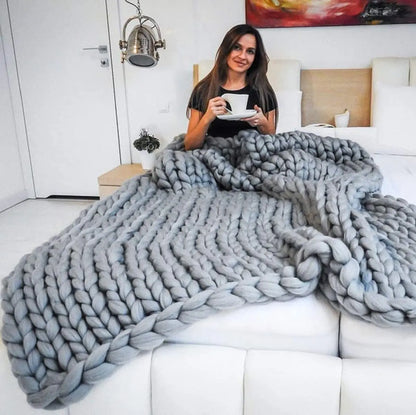Chunky Knit Throw Blanket Soft Cozy Decorative Blanket