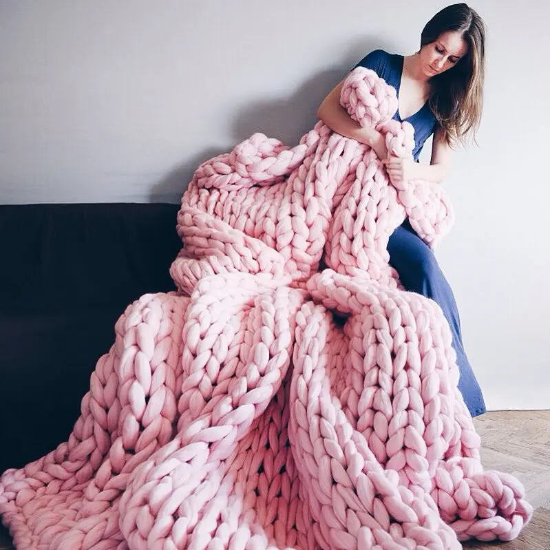 Chunky Knit Throw Blanket Soft Cozy Decorative Blanket
