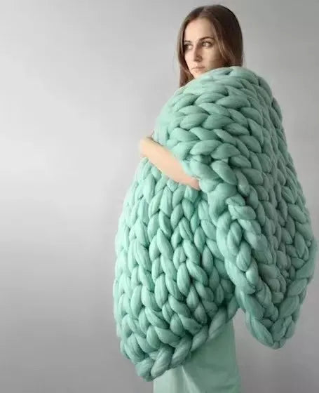 Chunky Knit Throw Blanket Soft Cozy Decorative Blanket