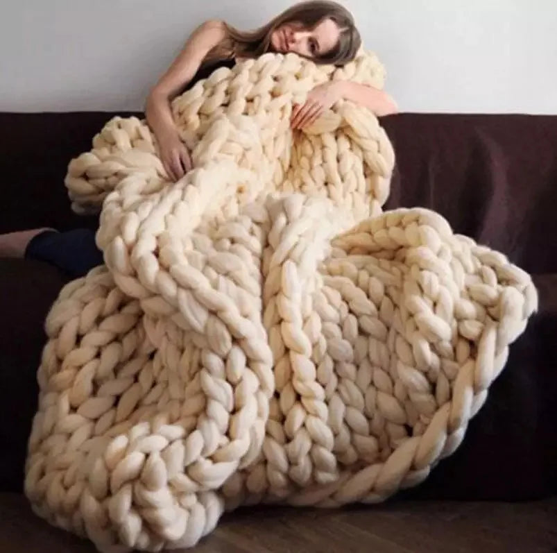 Chunky Knit Throw Blanket Soft Cozy Decorative Blanket