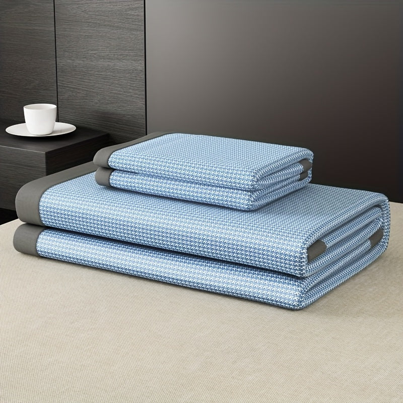 Cooling Mattress Protector with Ice Silk Fabric and Breathable Bed Cover