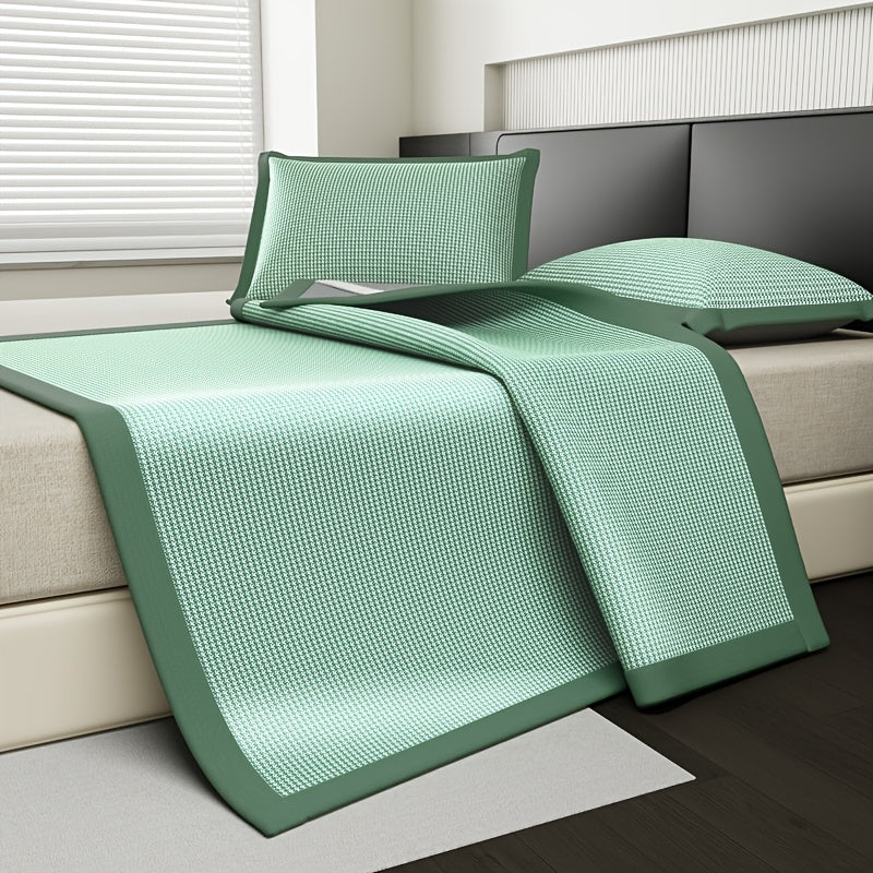 Cooling Mattress Protector with Ice Silk Fabric and Breathable Bed Cover