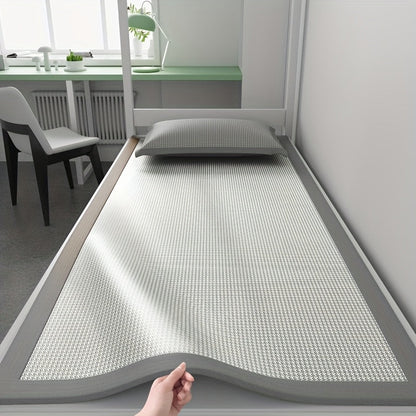 Cooling Mattress Protector with Ice Silk Fabric and Breathable Bed Cover