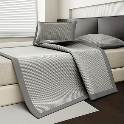 Cooling Mattress Protector with Ice Silk Fabric and Breathable Bed Cover