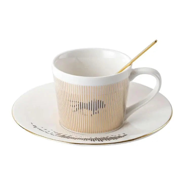 Creative Reflection Ceramic Coffee Mug with Animated Mirror Design