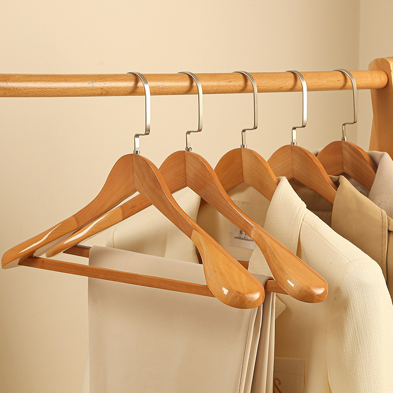 Curved Wooden Clothes Hangers with Metal Hooks