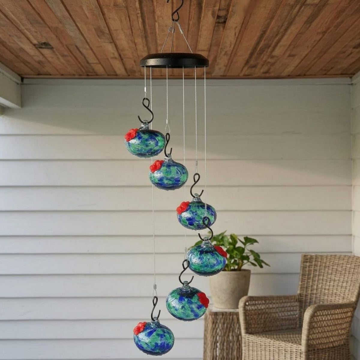 Decorative Hummingbird Feeder with Hanging Wind Chime