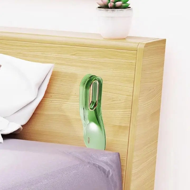 Ergonomic Mattress Lifter Tool for Fitted Sheet Installation