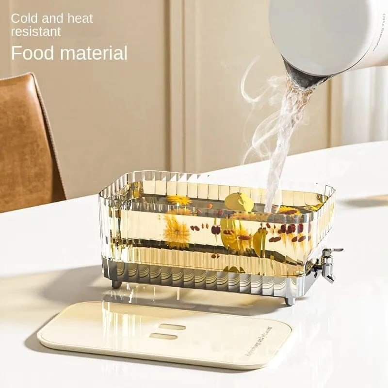 Glass Beverage Dispenser with Spigot and Clamp Lid