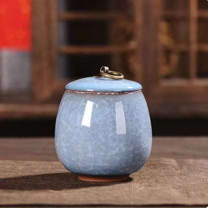 Handcrafted Ceramic Pet Memorial Urn Decorative Ashes Keepsake Container for Dogs and Cats