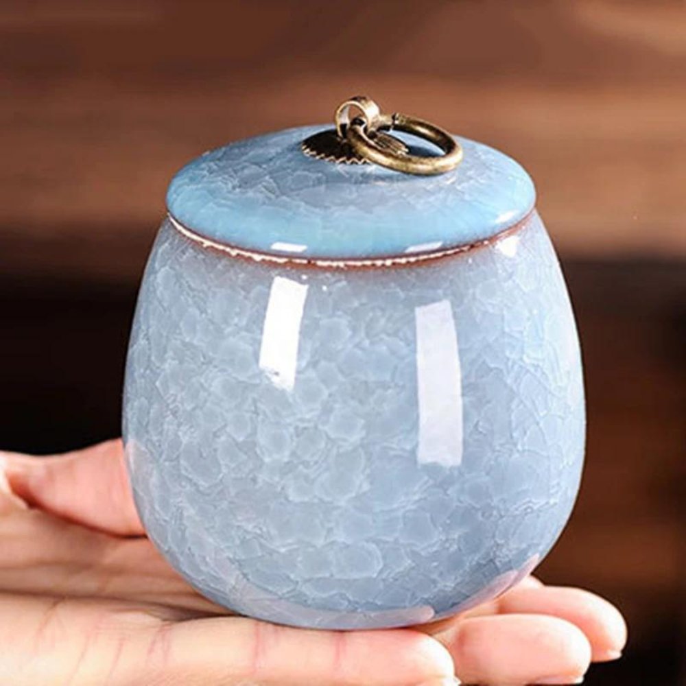 Handcrafted Ceramic Pet Memorial Urn Decorative Ashes Keepsake Container for Dogs and Cats