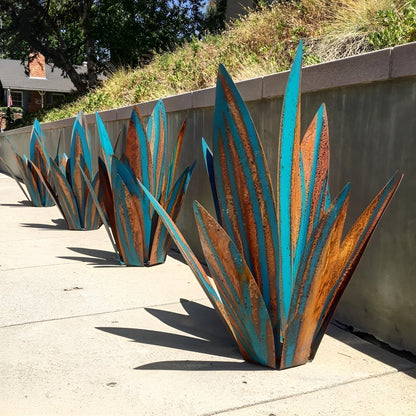 Handcrafted Metal Agave Garden Sculpture with Rust Resistant Finish