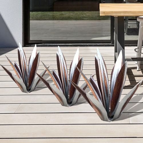Handcrafted Metal Agave Garden Sculpture with Rust Resistant Finish