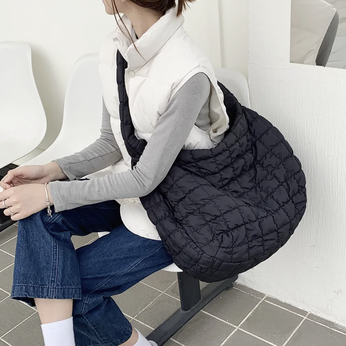 Large Quilted Shoulder Bag Lightweight Travel Tote