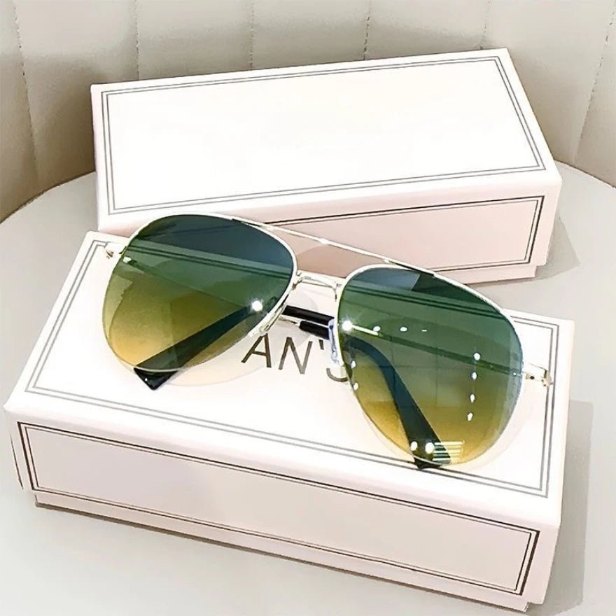 Men’s Gradient Pilot Sunglasses with UV400 Protection