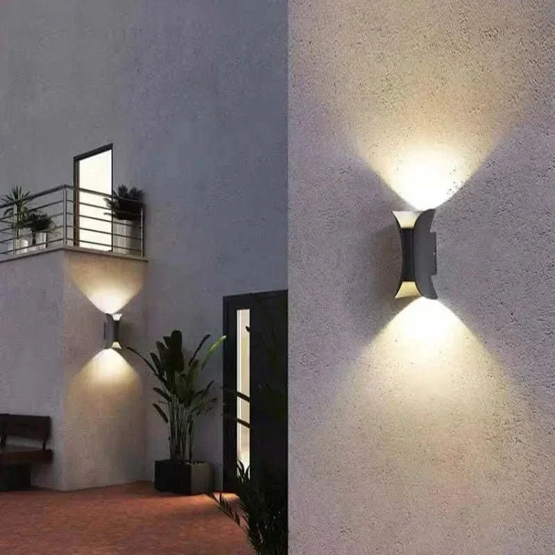 Modern IP65 Waterproof LED Outdoor Wall Light