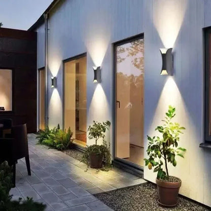 Modern IP65 Waterproof LED Outdoor Wall Light