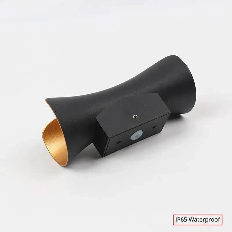 Modern IP65 Waterproof LED Outdoor Wall Light