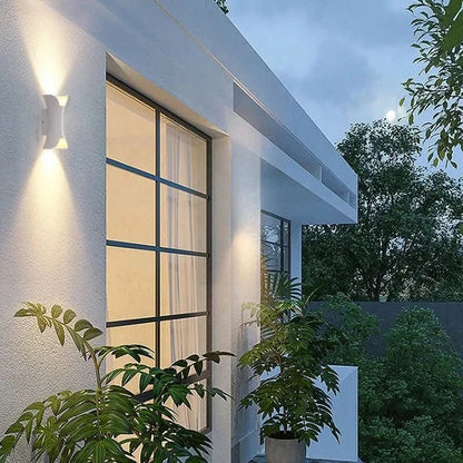 Modern IP65 Waterproof LED Outdoor Wall Light