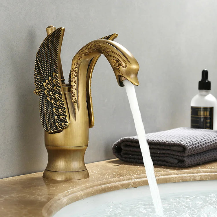 Modern Swan Style Gold Bathroom Sink Faucet
