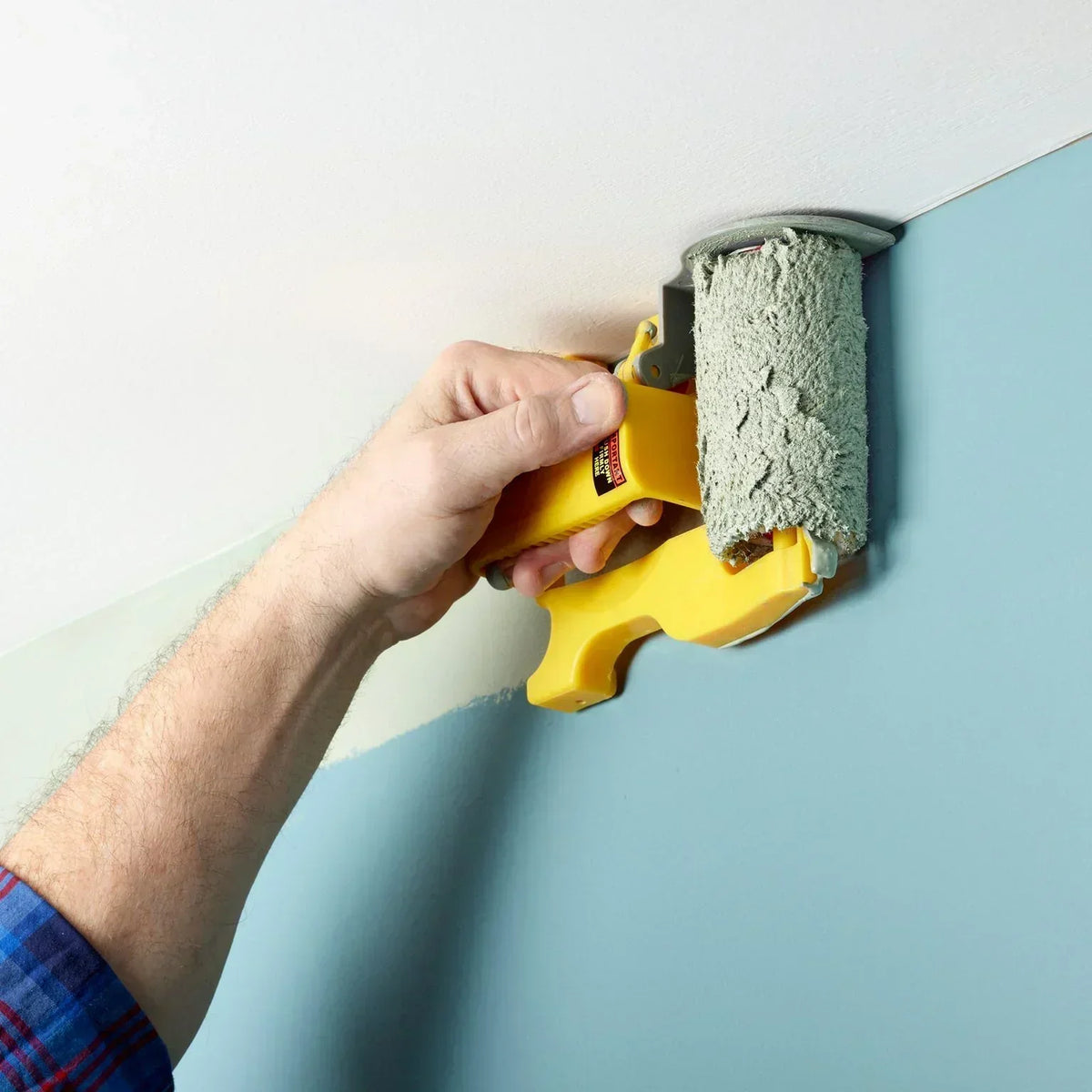 Paint Edging Roller with Shield Brush and 3 Replacement Rollers