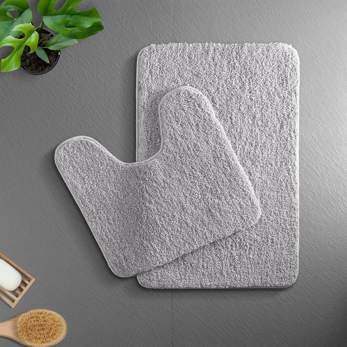 Plush Microfiber Bath Mat with Quick Absorption Non Slip Backing