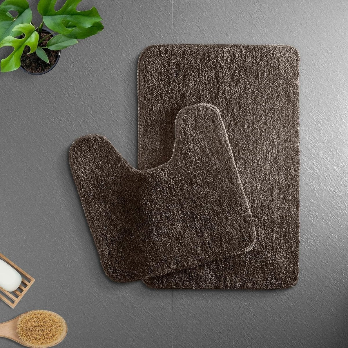 Plush Microfiber Bath Mat with Quick Absorption Non Slip Backing