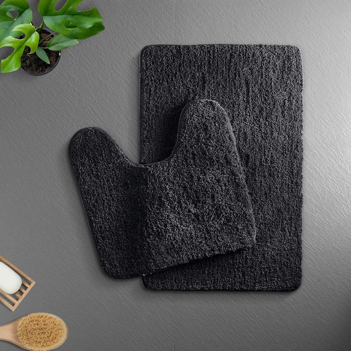 Plush Microfiber Bath Mat with Quick Absorption Non Slip Backing