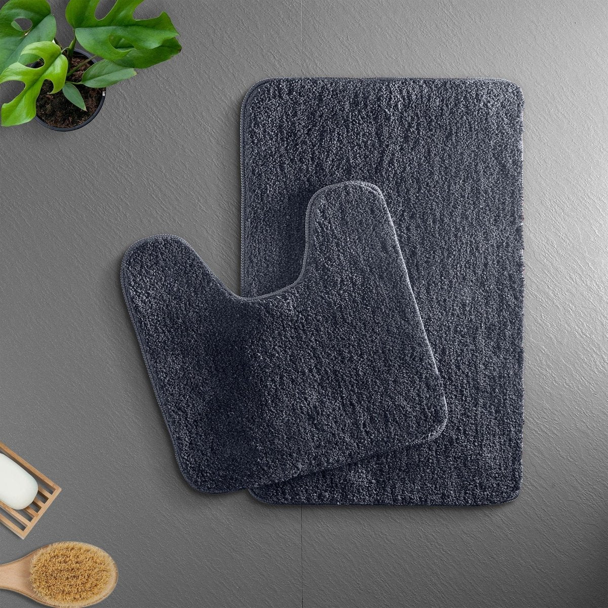 Plush Microfiber Bath Mat with Quick Absorption Non Slip Backing