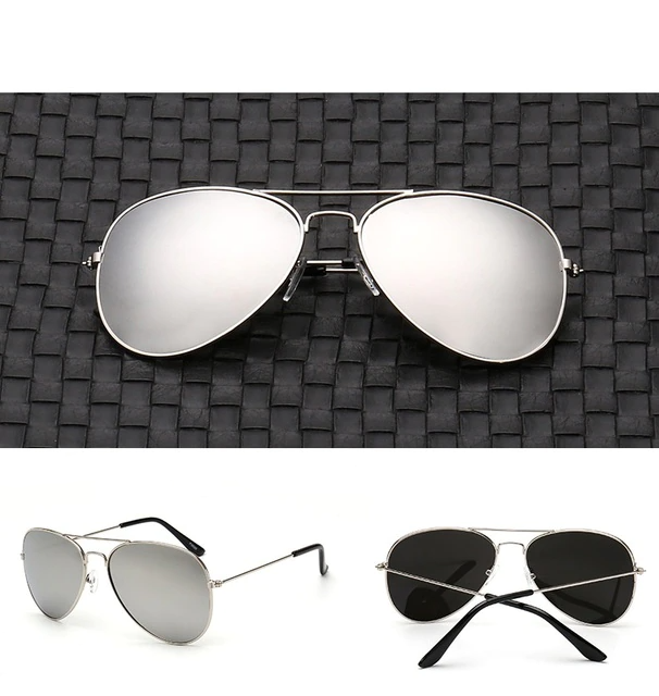 Polarized Aviator Sunglasses with UV400 Protection