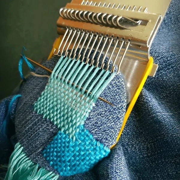 Portable Weaving Loom Tool Kit for Fabric Repair and Visible Mending