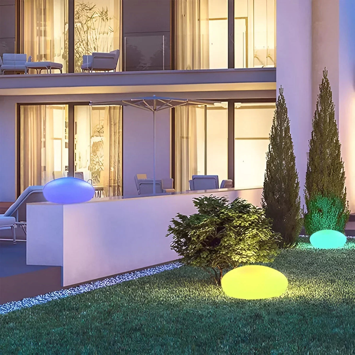 Rechargeable Cobblestone LED Garden Light