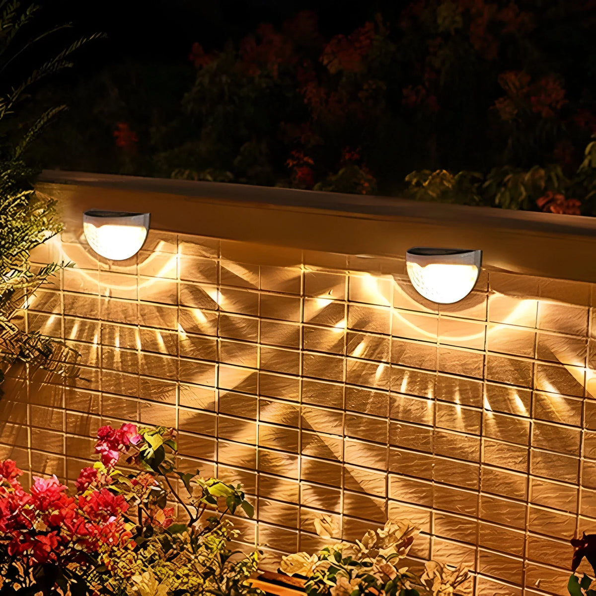 Solar LED Garden Wall Light IP65 Waterproof