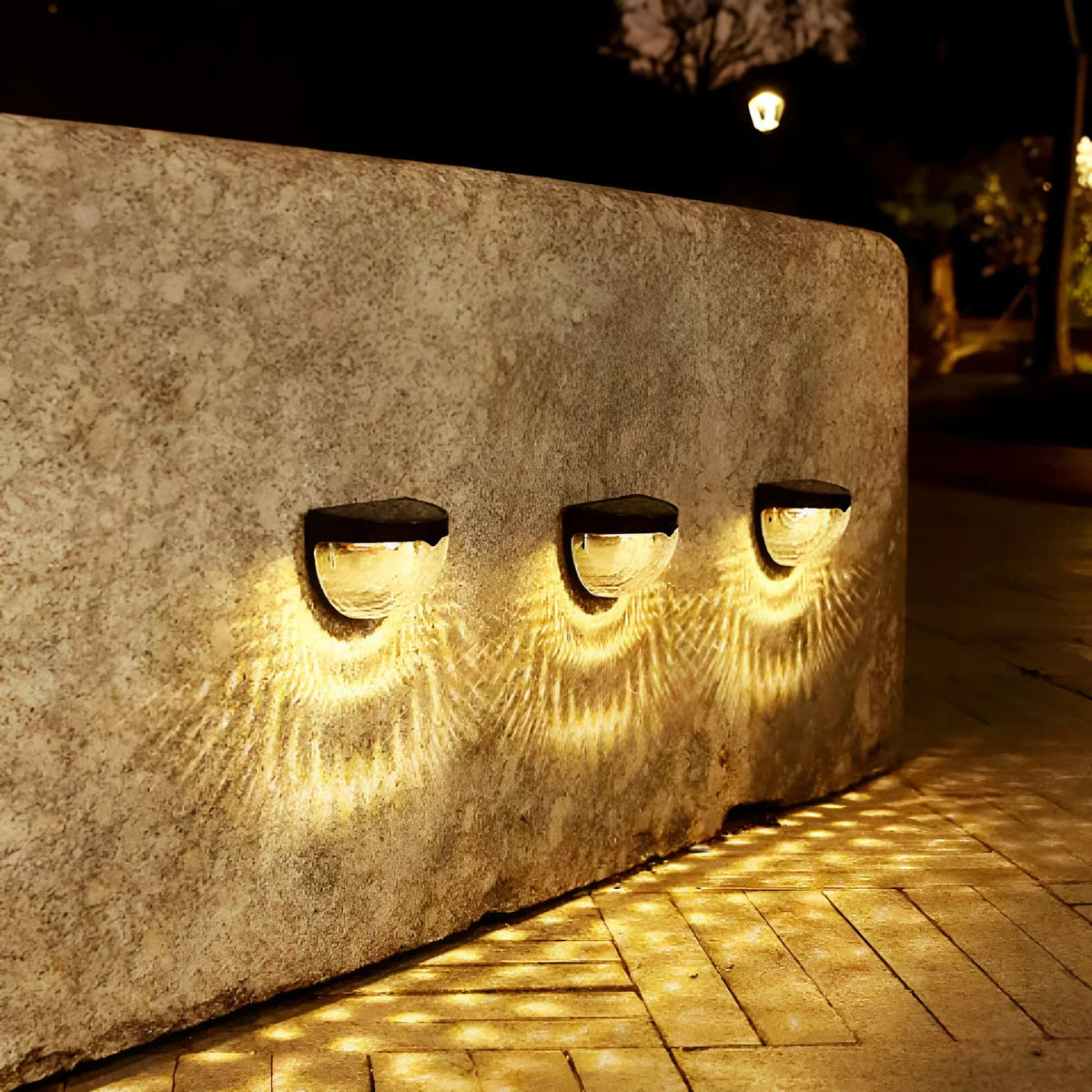 Solar LED Garden Wall Light IP65 Waterproof