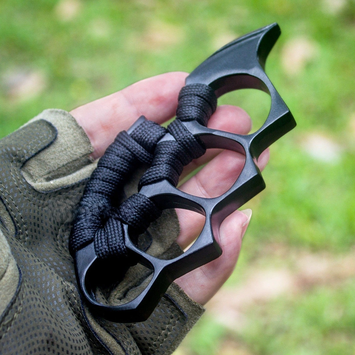 Titanium Grip Tool with Finger Slots