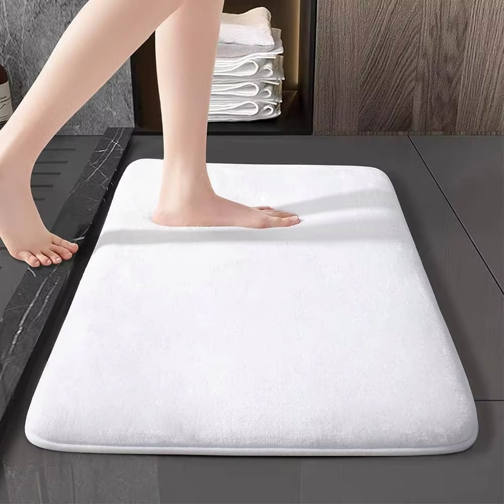 Ultra Absorbent Coral Velvet Anti Slip Bath Mat Machine Washable