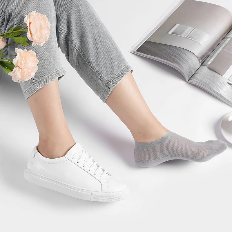 Ultra Thin No Show Liner Socks with Non Slip Grip