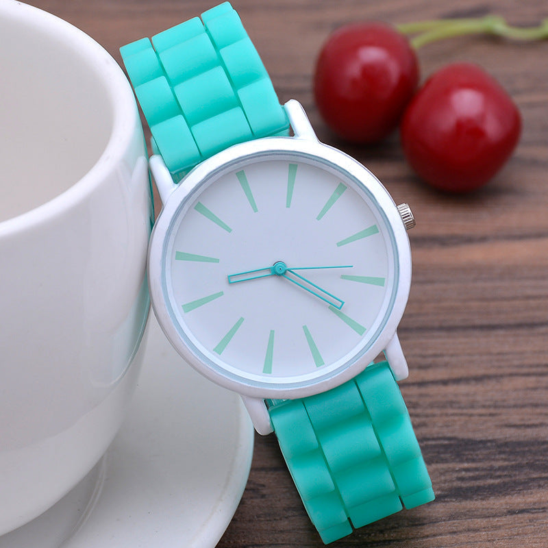 Ultra Thin Silicone Strap Quartz Wristwatch for Women