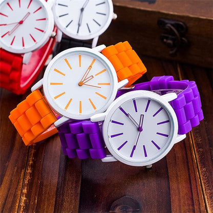 Ultra Thin Silicone Strap Quartz Wristwatch for Women
