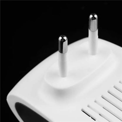 Ultrasonic Pest Repeller Device Outdoor Garden Animal Deterrent Electronic Yard Protection System
